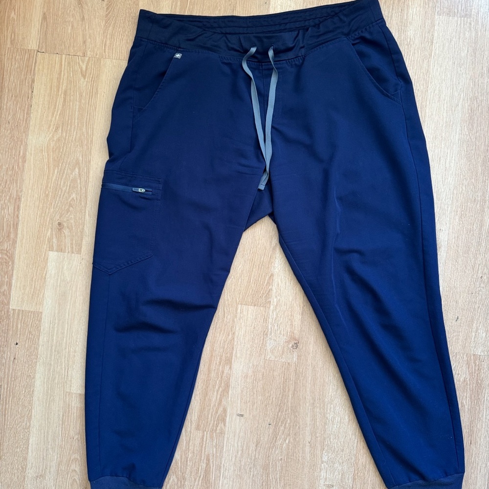 Figs Navy Jogger pants